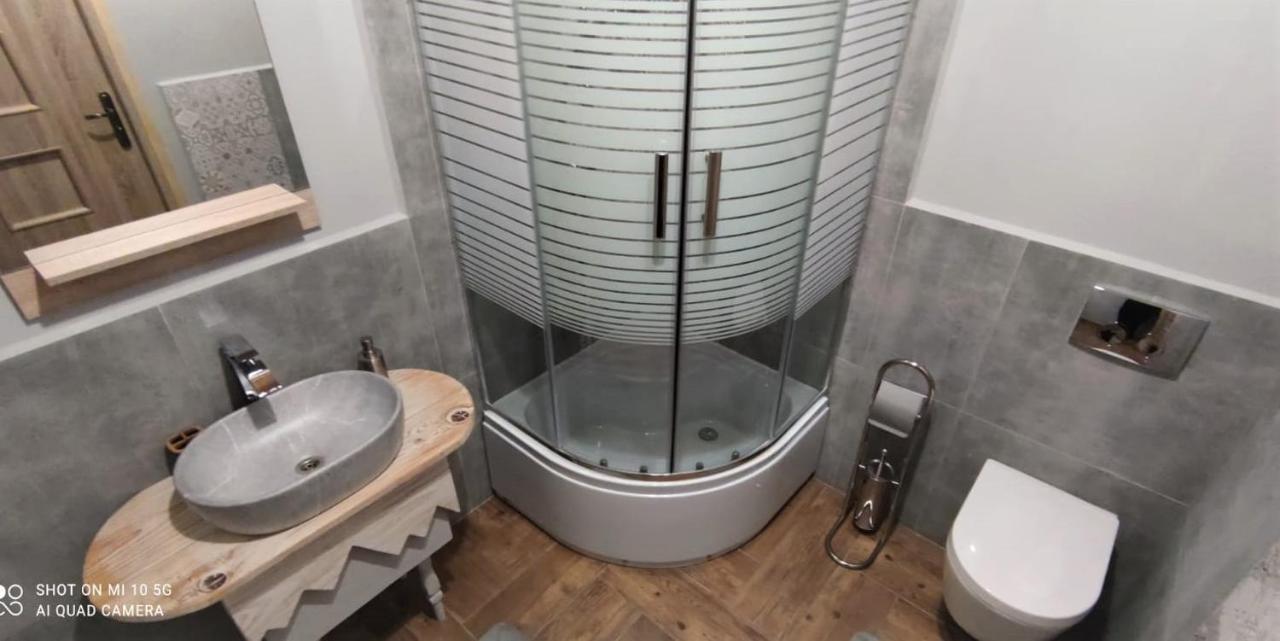 Chochlik Hotel Ustrzyki Dolne Kültér fotó